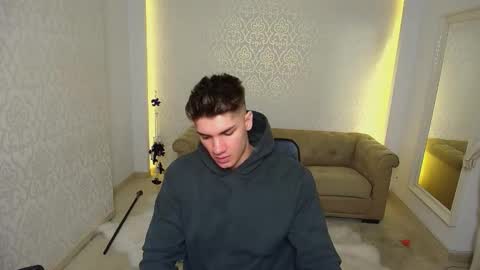 MaxKaiden online show from 11.08.25