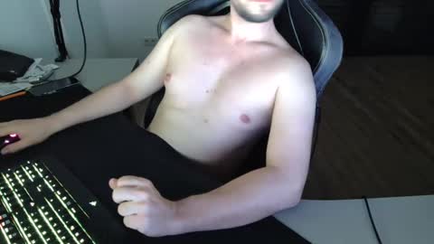 Snapshot of maxldfgdgd chatting on 12.30.24 RawMan online show from 12.30.24