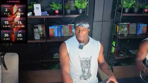 Snapshot of maxmuscle10 chatting on 01.13.26 Maxmuscle10 online show from 01.13.26