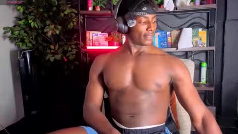 Snapshot of maxmuscle10 chatting on 02.03.26 Maxmuscle10 online show from 02.03.26