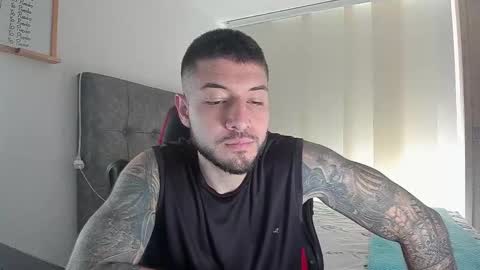 maxvibe_ online show from 11.14.25