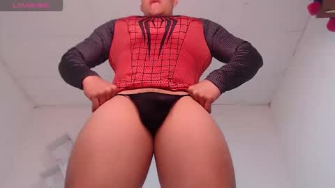 Snapshot of maxwel949813 chatting on 10.19.25 Max online show from 10.19.25