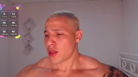 Snapshot of maxwel949813 chatting on 10.27.25 Max online show from 10.27.25