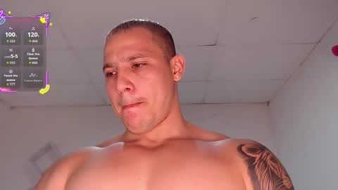 Snapshot of maxwel949813 chatting on 11.11.25 Max online show from 11.11.25