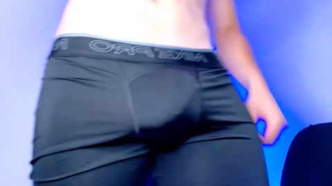 Snapshot of maxwell_dupont chatting on 10.02.25 MAX online show from 10.02.25