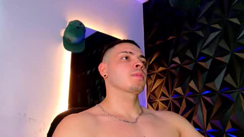 Snapshot of maxwell_dupont chatting on 10.25.25 MAX online show from 10.25.25