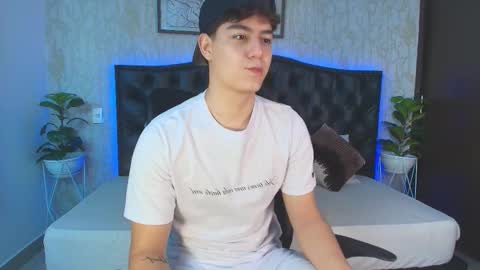 Maxxi online show from 11.30.25