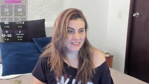 Victoria online show from 12.17.25