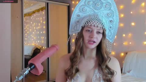 May Flower online show from 12.22.24