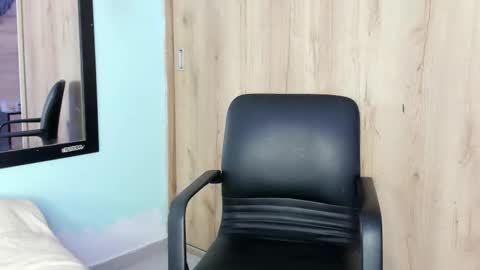 Snapshot of maya__fox chatting on 03.13.26 OF mayitta19 online show from 03.13.26