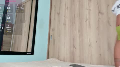 Snapshot of maya__fox chatting on 03.20.26 OF mayitta19 online show from 03.20.26