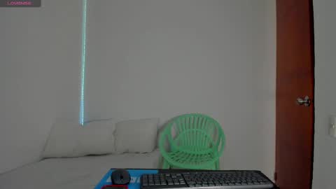 Snapshot of maya_graham_ chatting on 09.23.25 Maya online show from 09.23.25
