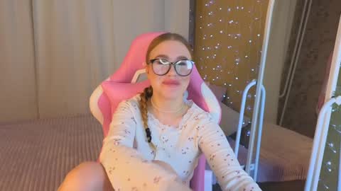 Maya online show from 01.17.25