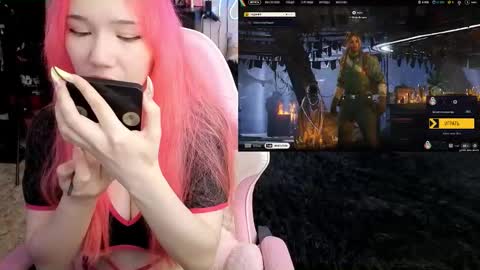 Snapshot of maya_viola chatting on 12.20.25 Maya Viola online show from 12.20.25