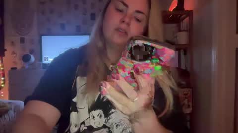 Snapshot of mayabellof chatting on 12.07.24 Maya Belle online show from 12.07.24