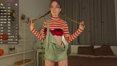 My name is Kara  online show from 10.30.25