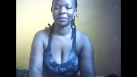 Snapshot of mayah_sexy chatting on 02.26.26 mayah_sexy online show from 02.26.26