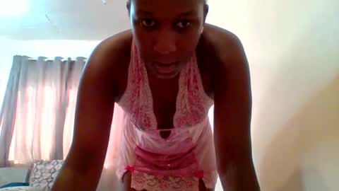 Snapshot of mayan001 chatting on 06.10.26 mayan online show from 06.10.26