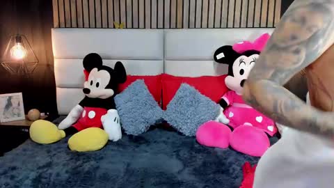 Nicolle Ruselle   Hello my lovely  schedule for great fun from  630 am and end 800 pm Colombian time I wait for you online show from 02.28.25