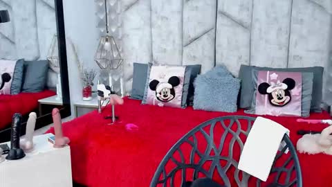 Nicolle Ruselle   Hello my lovely  schedule for great fun from  630 am and end 800 pm Colombian time I wait for you online show from 12.04.25