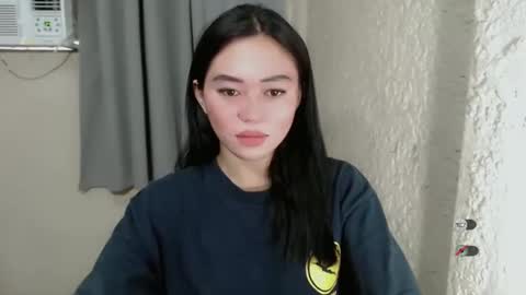 Snapshot of mayasally_ chatting on 03.05.25 mayasally_ online show from 03.05.25