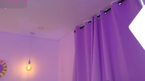 Snapshot of mayavexx chatting on 07.04.26 Maya Vexx online show from 07.04.26