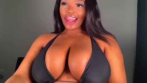 MayBabi online show from 01.02.25