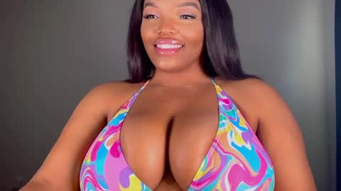 MayBabi online show from 02.05.25