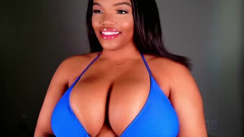 MayBabi online show from 02.11.25