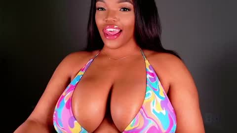 MayBabi online show from 02.13.25