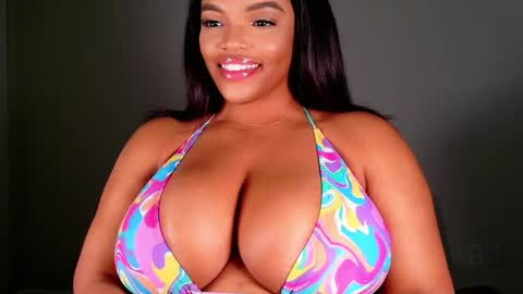 MayBabi online show from 02.19.25