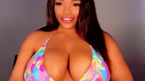 MayBabi online show from 11.11.25