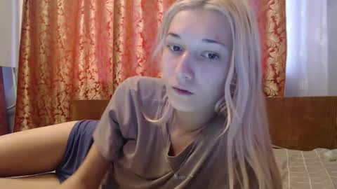 maybe_doll online show from 11.15.25