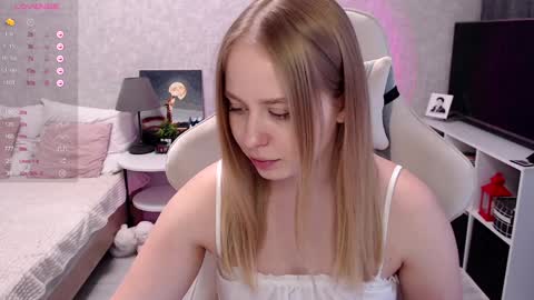 maybebabyx online show from 01.30.25