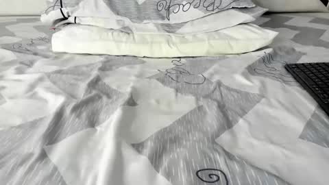 Snapshot of maybelline_666 chatting on 10.24.25 Maybelline69 online show from 10.24.25