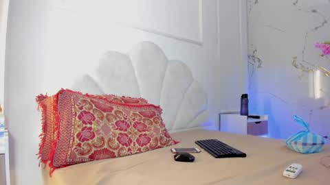 Snapshot of mayevanss chatting on 11.14.25 mayevanss online show from 11.14.25