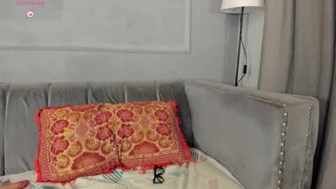 Snapshot of mayevanss chatting on 11.22.25 mayevanss online show from 11.22.25