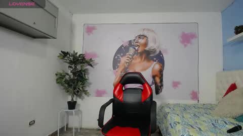 Snapshot of maylin_hornyy19 chatting on 04.17.26 Maylin online show from 04.17.26