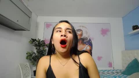 Snapshot of maylin_hornyy19 chatting on 04.25.26 Maylin online show from 04.25.26