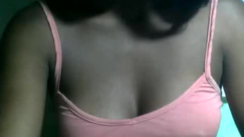 Snapshot of mayolu586 chatting on 05.18.26 Maya online show from 05.18.26