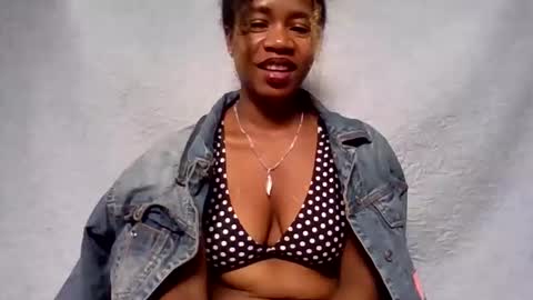 Snapshot of mayrah5 chatting on 03.12.26 mayrah online show from 03.12.26