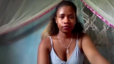 Snapshot of mayrah5 chatting on 03.21.26 mayrah online show from 03.21.26