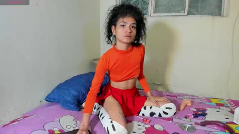 Snapshot of mayskinnyx chatting on 02.25.26 mayskinnyx online show from 02.25.26