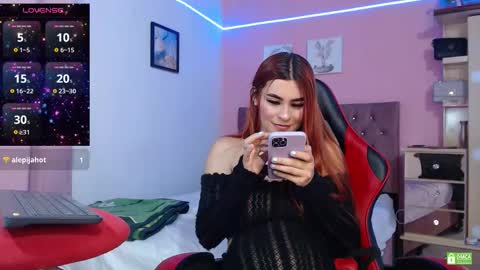 Snapshot of mayte_girls__ chatting on 09.18.25 mayte online show from 09.18.25