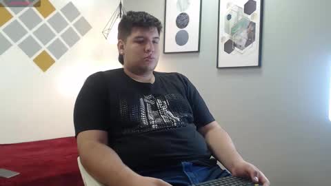 Snapshot of mazenrois chatting on 01.17.26 mazen online show from 01.17.26