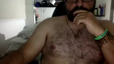 Snapshot of mbotve chatting on 10.21.25 VzlaMan online show from 10.21.25