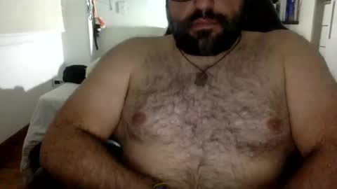 Snapshot of mbotve chatting on 10.22.25 VzlaMan online show from 10.22.25