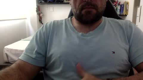 Snapshot of mbotve chatting on 07.30.26 VzlaMan online show from 07.30.26