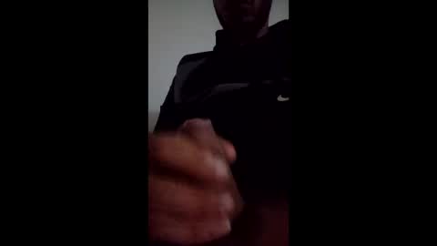 Snapshot of mclento18 chatting on 12.16.25 mclento18 online show from 12.16.25