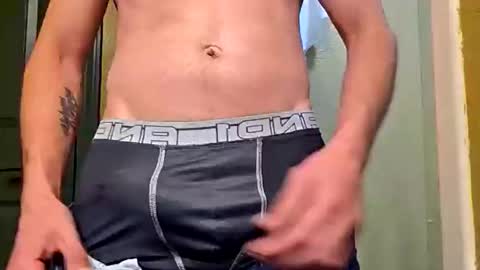 mclovinmackay online show from 10.27.25